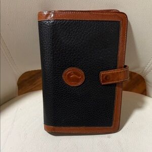 Dooney & Bourke Classic Black and Brown Leather planner unisex